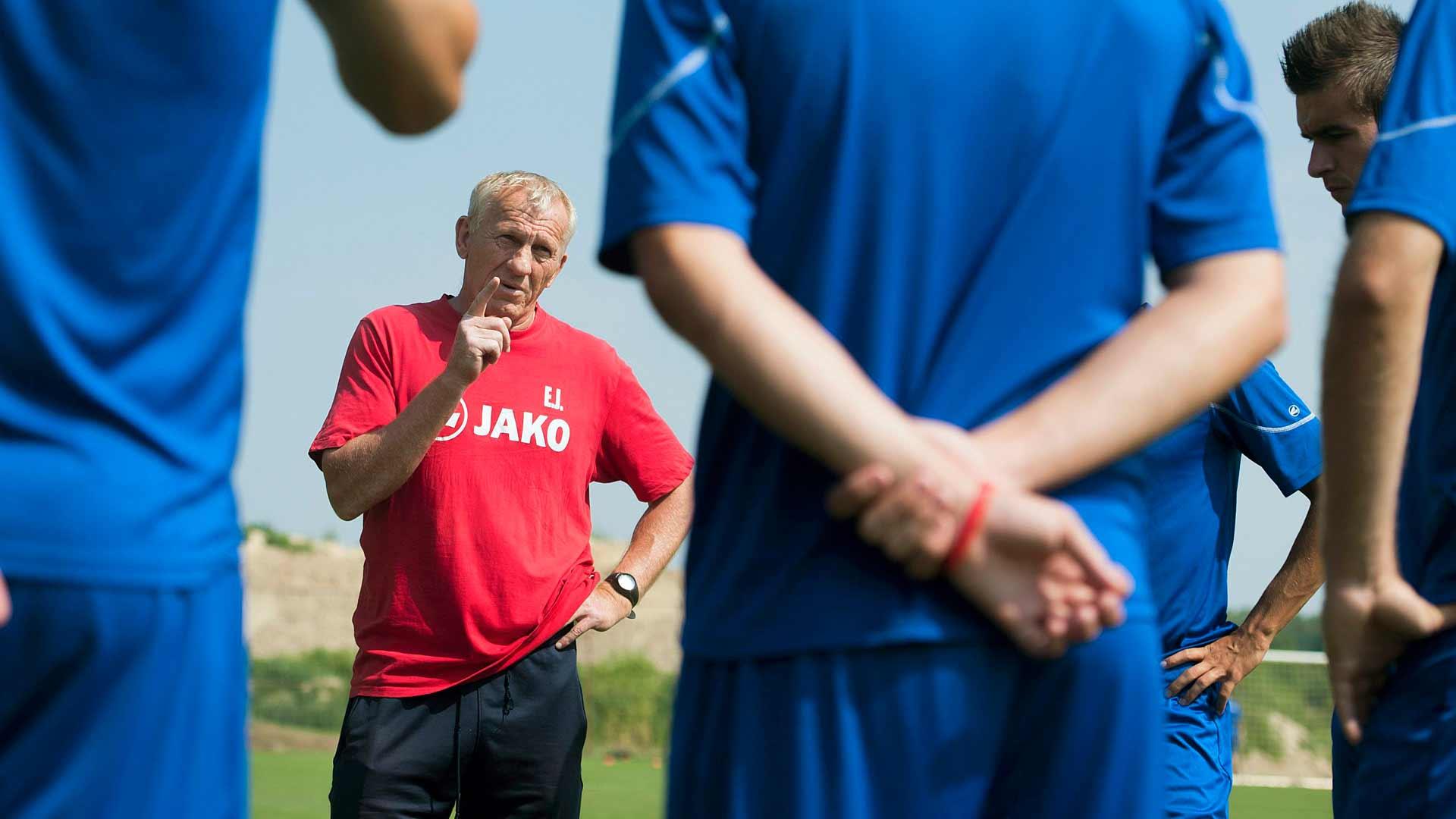 Remeklő futballimádók a TF-en