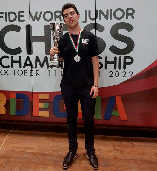 Az U20 as sakkvilágbajnokságon ezüstérmes Kozák Ádám kosárlabdában is jó 02