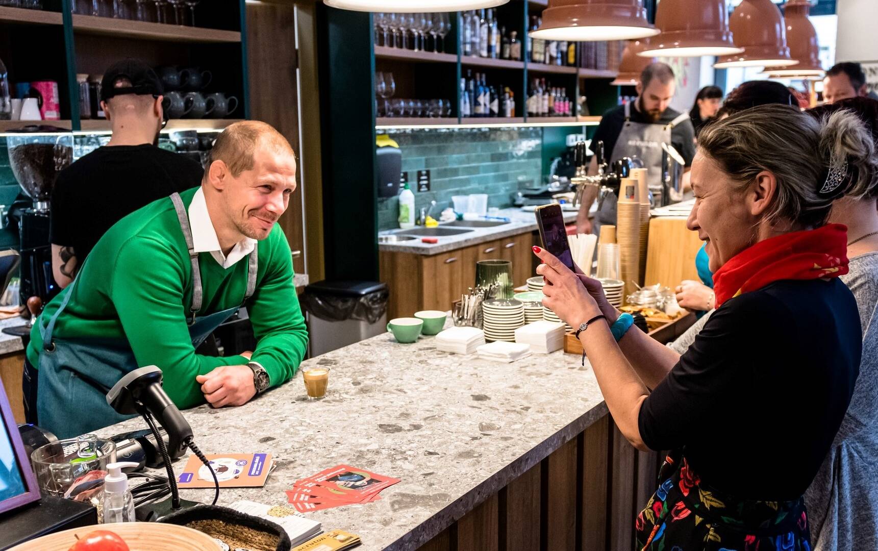 Baristának állt Bácsi Péter a TF hallgatója