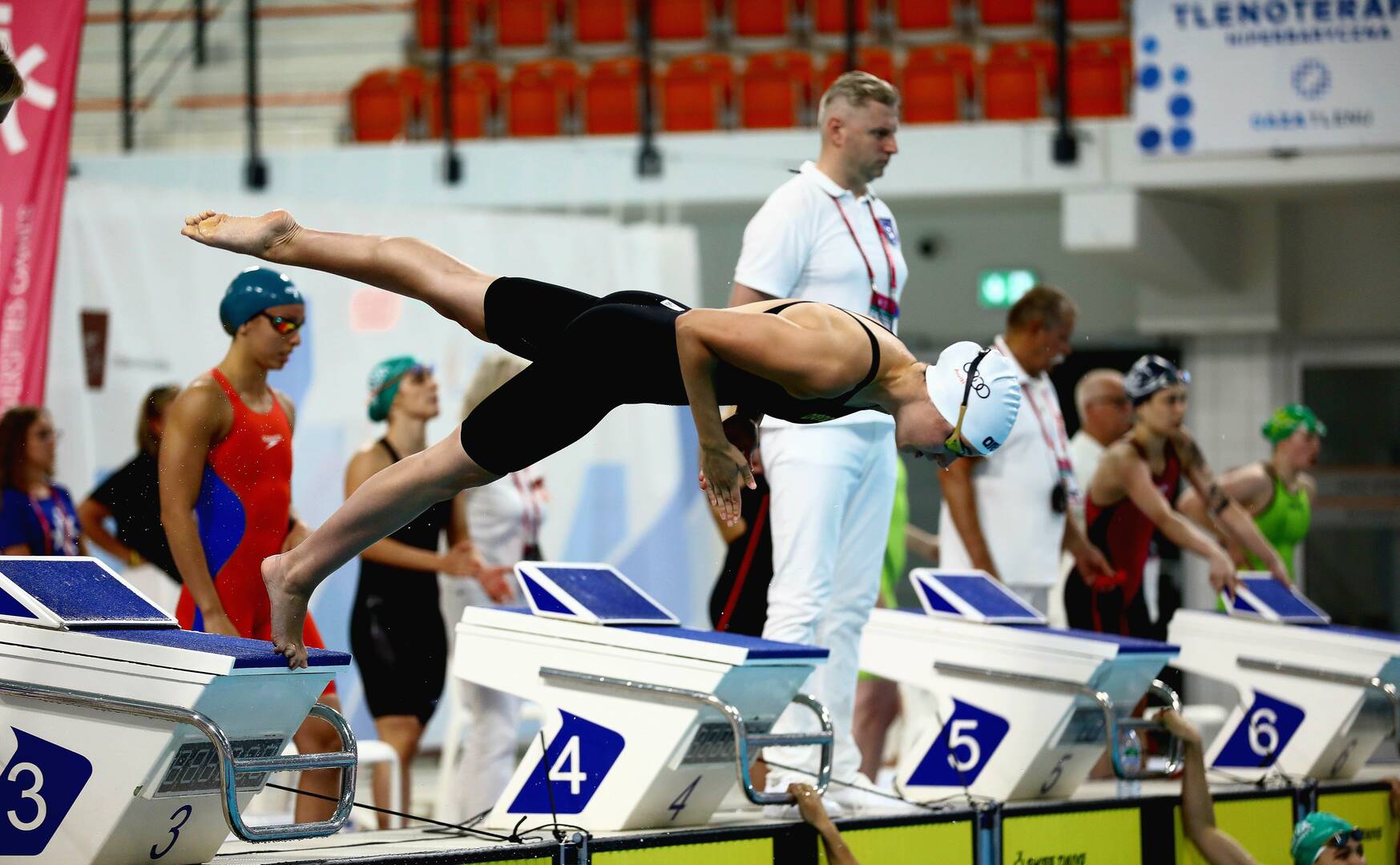 Tanul úszik és oktat a TF legjobb női sportolója Ollé Mónika