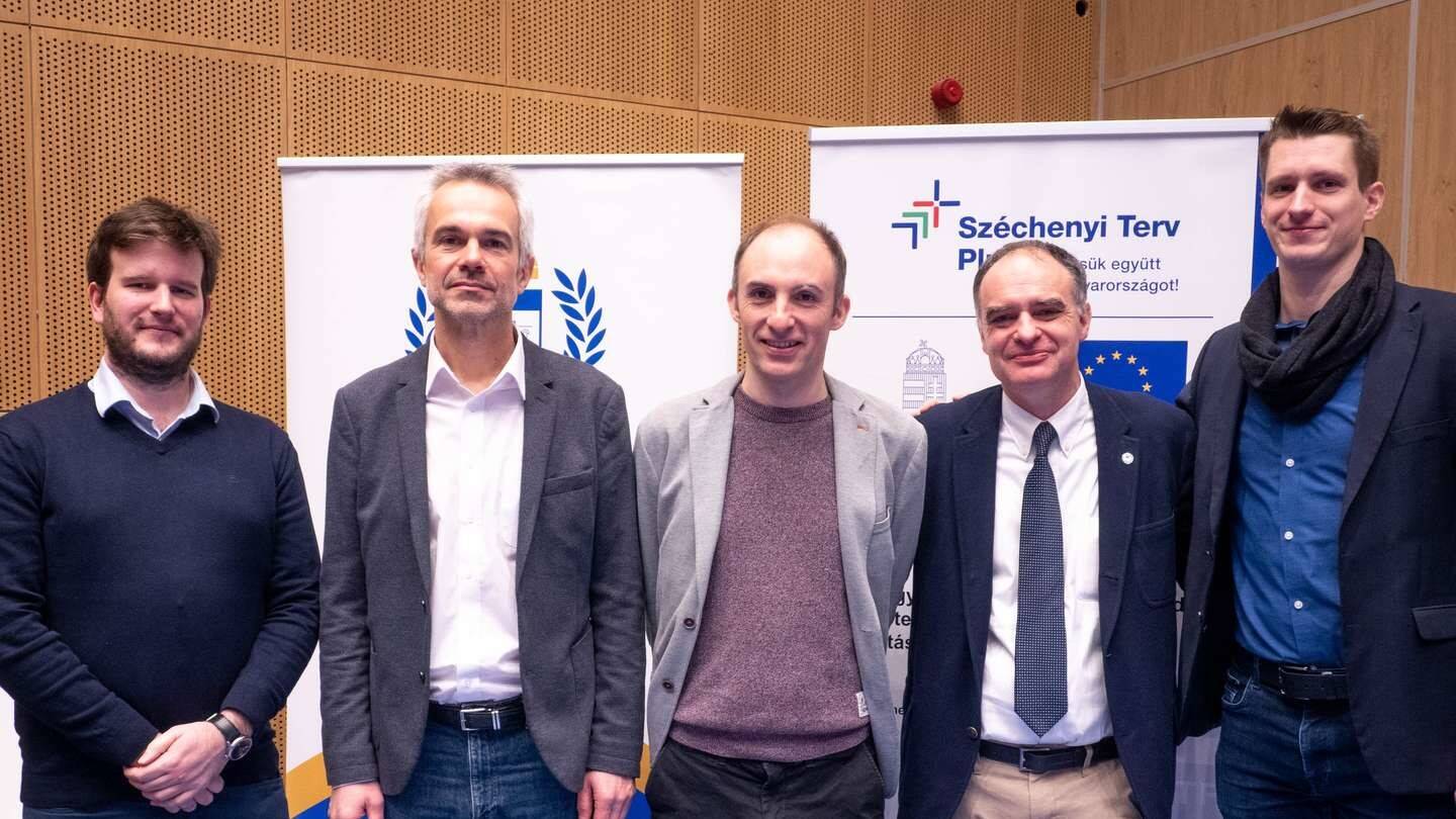 A mesterséges intelligenciáról rendeztek konferenciát a TF-en