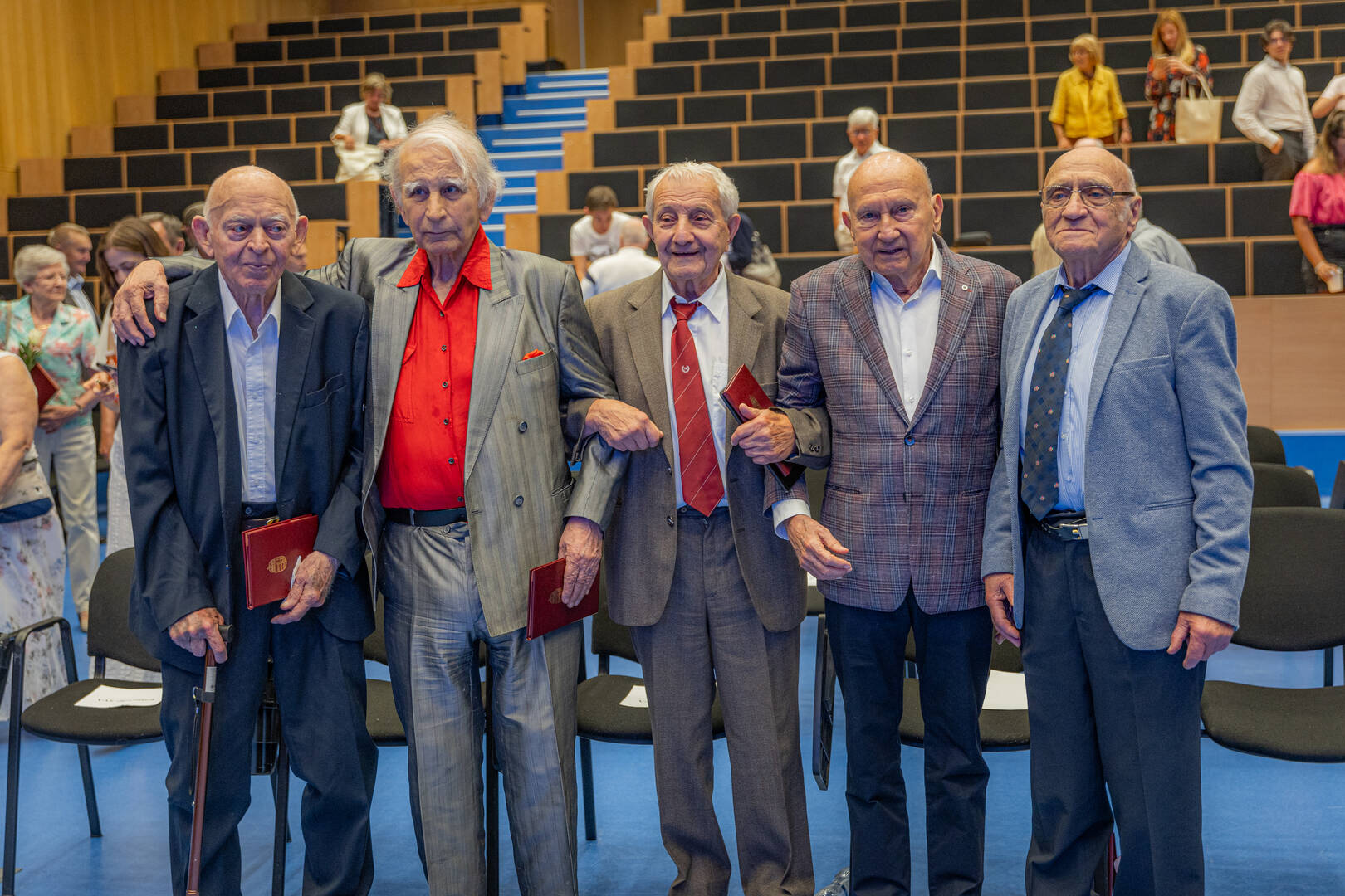 Az időseké volt a főszerep a TF jubileumi diplomaosztóján 2