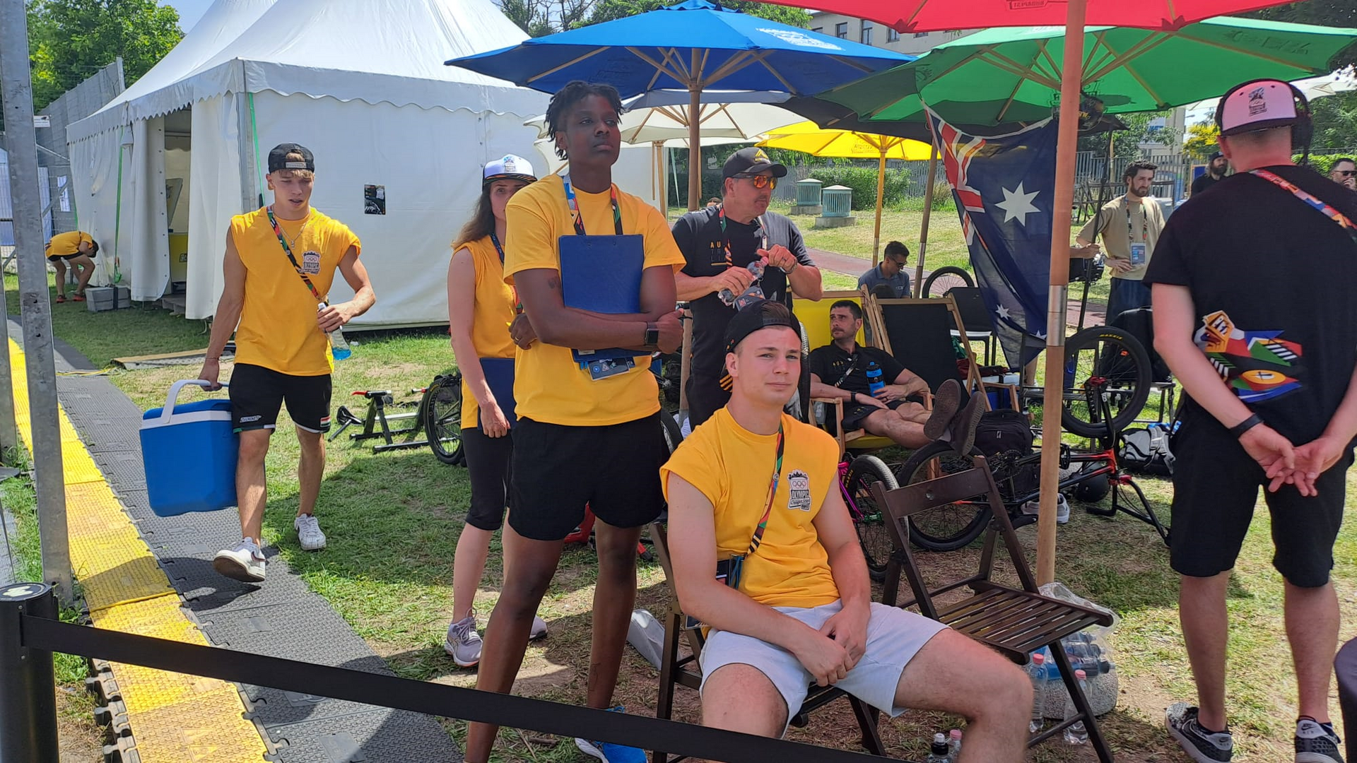 Ötkarikás formaruhát kaptak a TF önkéntesei 1