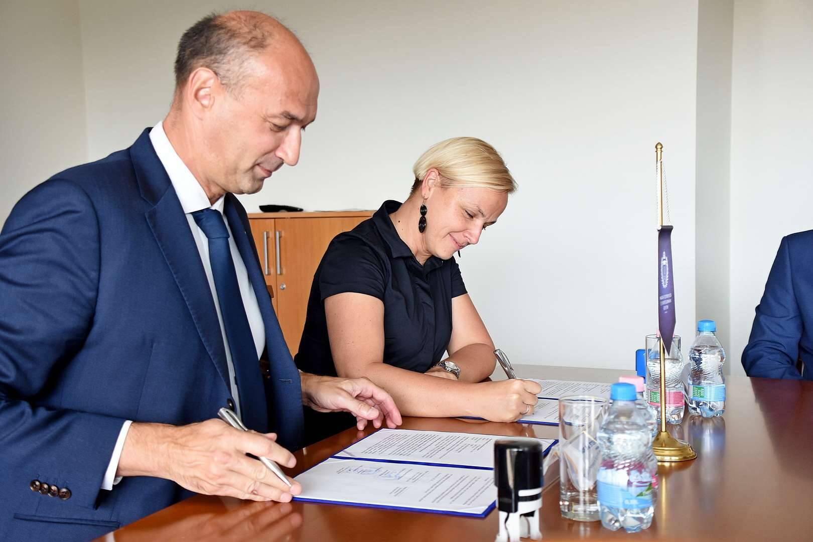 Együttműködési megállapodás született a TF és a röplabdaszövetség között 2