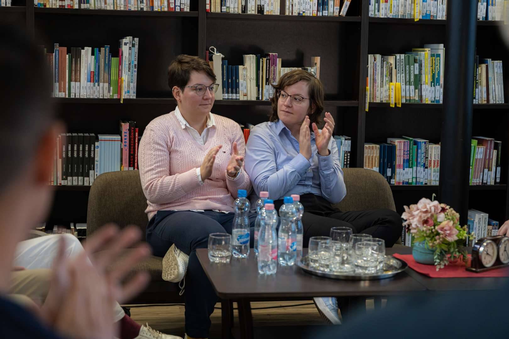 Teret adtunk a sakknak a TF Konyvtaraban 3