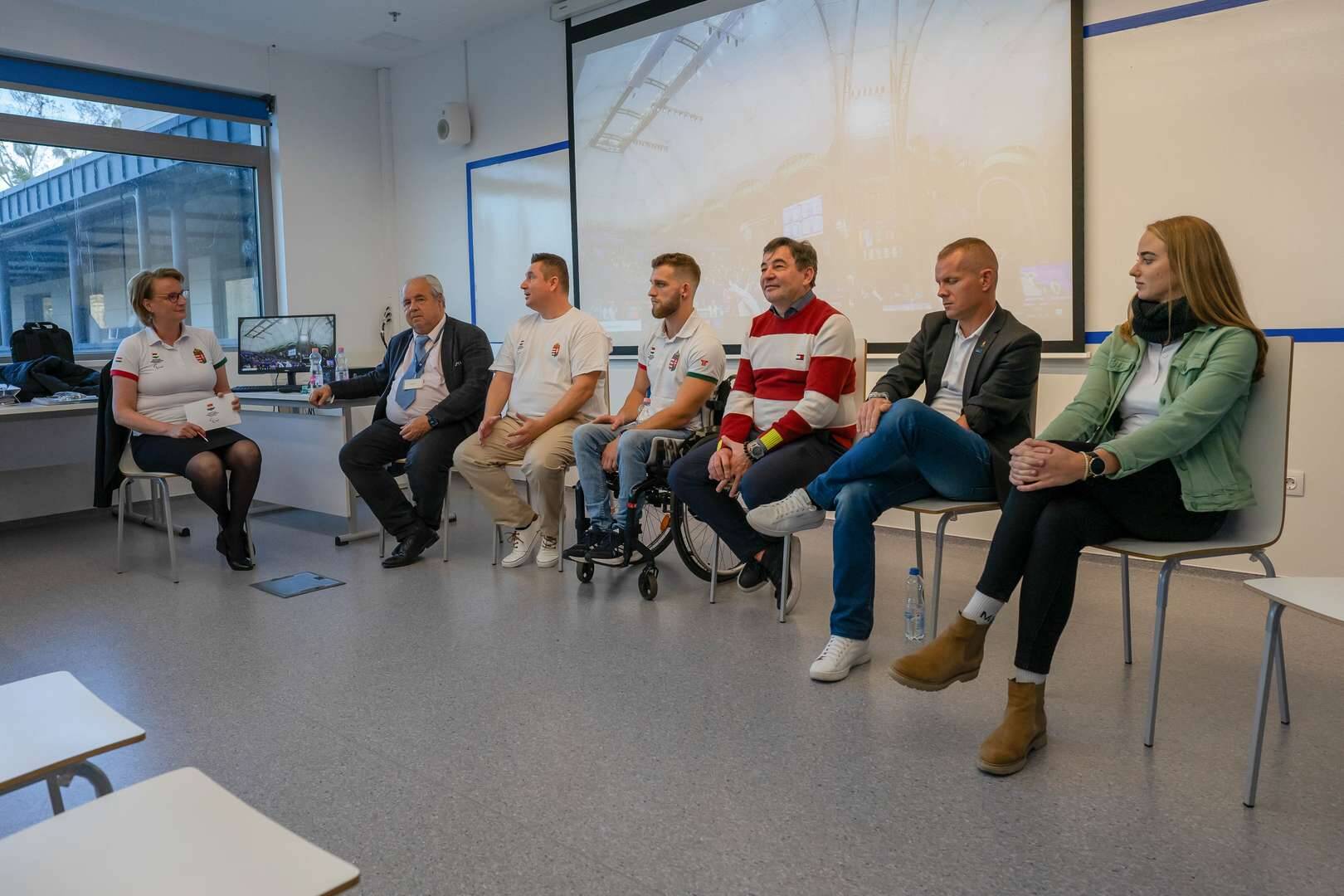 Tobb mint 1000 latogato neves olimpiai bajnokok es edzok reszvetelevel zajlott a VII. Netrisk Sport es Innovacio Konferencia 1