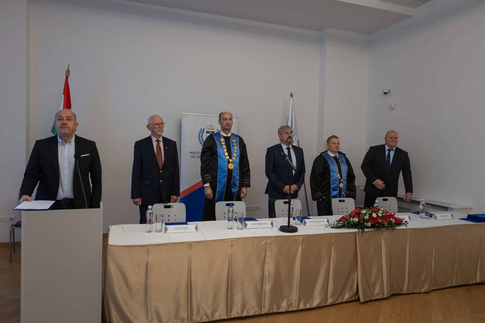 A kivalosag utjan emlekezetes doktorra avatasi unnepseg a TF en 2