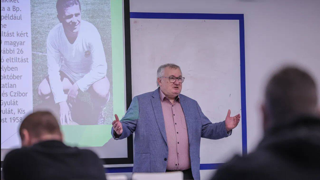 A magyar futball aranykora volt a téma a TF-en rendezett konferencián