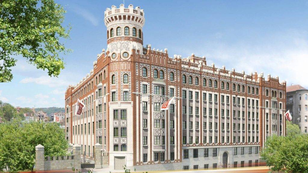 Élményalapú pénzügyi oktatáson jártak a Pénzmúzeumban az angol nyelvű, sportmenedzser BSc-szakos hallgatók